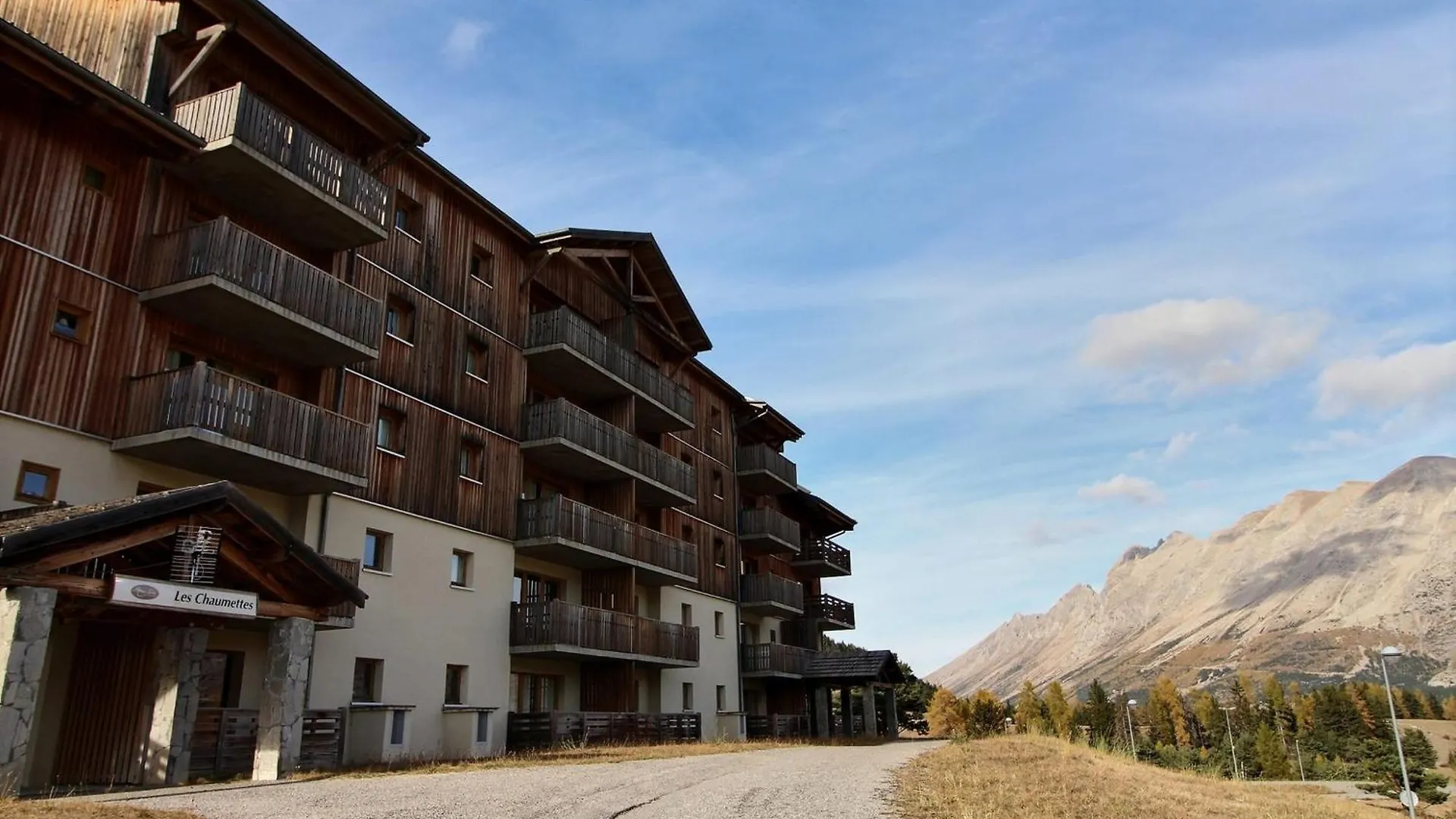 Cozy 6-Person Apartment With Balcony Le Devoluy